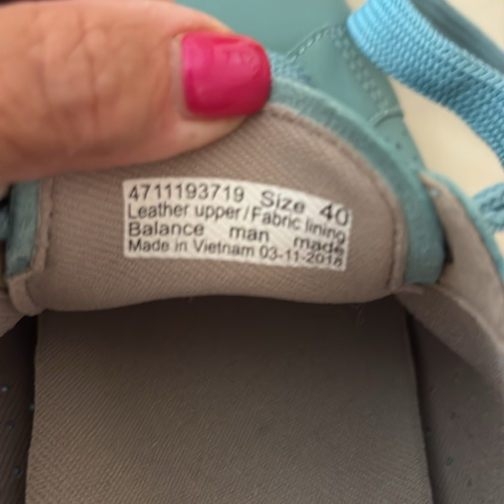 Dansko Orli Perforated Women’s Leather Sneakers Aqua Blue  Sz: 40 EU;  EUC - Picture 9 of 9